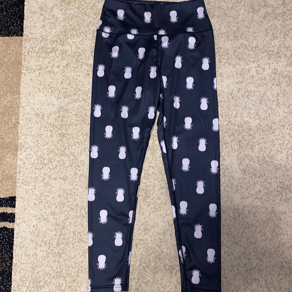 Pineapple print athletic leggings